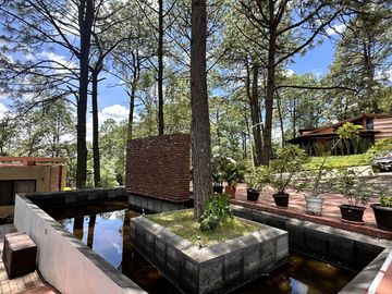 Casa en VENTA dentro del Fracc. Bosques del Paraíso, Mil Cumbres en Morelia