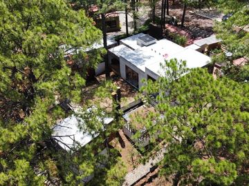Casa en VENTA dentro del Fracc. Bosques del Paraíso, Mil Cumbres en Morelia
