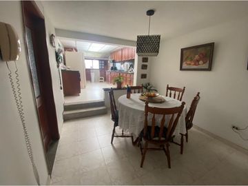 VENDO CASA EN PUENTE LARGO SUBA