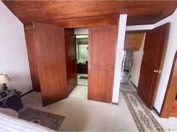 VENDO CASA EN PUENTE LARGO SUBA