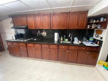 VENDO CASA EN PUENTE LARGO SUBA