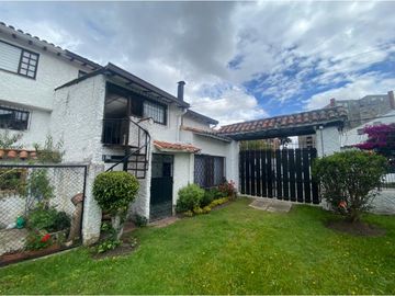 VENDO CASA EN PUENTE LARGO SUBA