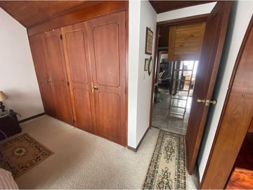 VENDO CASA EN PUENTE LARGO SUBA