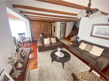 VENDO CASA EN PUENTE LARGO SUBA