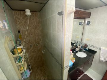 VENDO CASA EN PUENTE LARGO SUBA