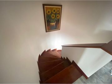 VENDO CASA EN PUENTE LARGO SUBA