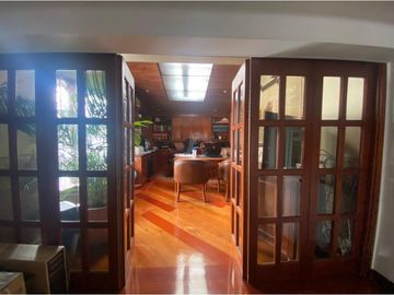 VENDO CASA EN PUENTE LARGO SUBA