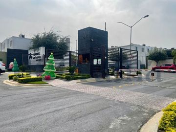 Casa en venta en colonia Cumbres San  Patricio en García N.L