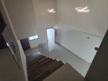 Casa en  VENTA - Lomas del Dorado