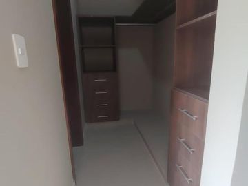 Casa en  VENTA - Lomas del Dorado