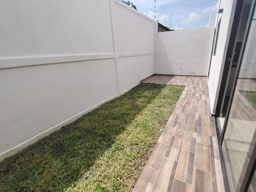 Casa en  VENTA - Lomas del Dorado