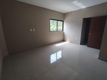 Casa en  VENTA - Lomas del Dorado