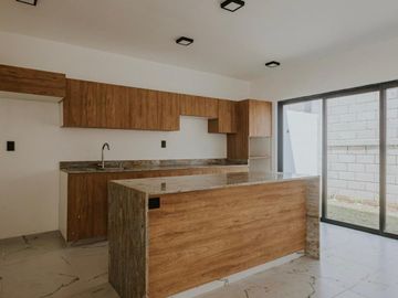 CASA en VENTA - LOMAS DEL DORADO