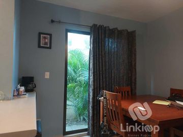 Casa en venta con excedente y alberca en  Acanto residencial Apodaca NL