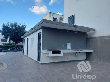 Casa en venta con excedente y alberca en  Acanto residencial Apodaca NL