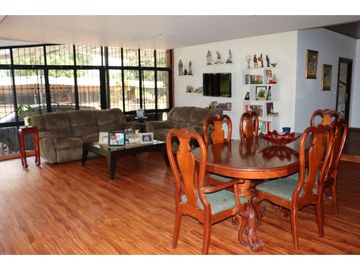 LAS CUMBRES / VILLA ZAITA / 1452 M2 / 4 HABITACION / TERRAZA / JARDIN