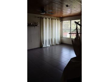 LAS CUMBRES / VILLA ZAITA / 1452 M2 / 4 HABITACION / TERRAZA / JARDIN