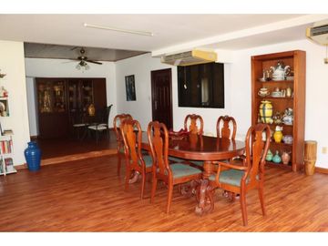 LAS CUMBRES / VILLA ZAITA / 1452 M2 / 4 HABITACION / TERRAZA / JARDIN