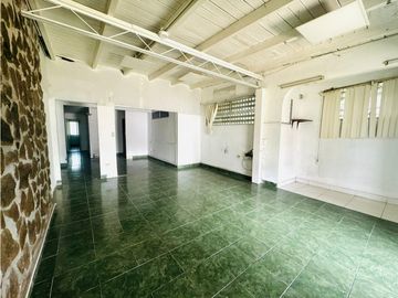 Venta de casa comercial en David, Doleguita