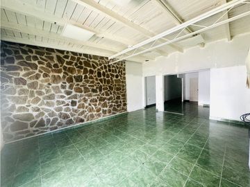 Venta de casa comercial en David, Doleguita