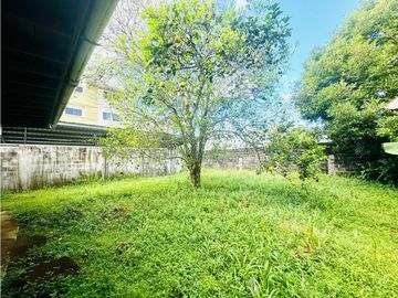 Venta de casa comercial en David, Doleguita