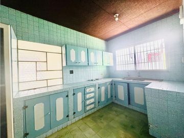 Venta de casa comercial en David, Doleguita