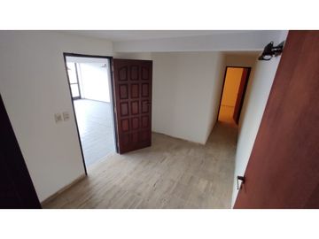 VENTA CASA CON PISCINA CARLOS PAZ LAGO AZUL