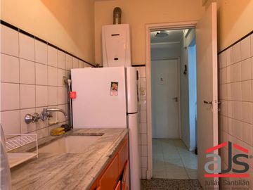 Dos ambientes a una cuadra de Plaza Colón