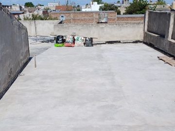 Casa PH en venta en Gerli Este