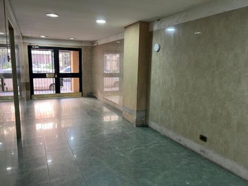 VENTA DEPARTAMENTO MONOAMBIENTE, MUY LUMINOSO!!