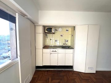 VENTA DEPARTAMENTO MONOAMBIENTE, MUY LUMINOSO!!