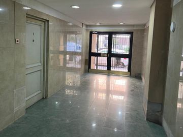 VENTA DEPARTAMENTO MONOAMBIENTE, MUY LUMINOSO!!