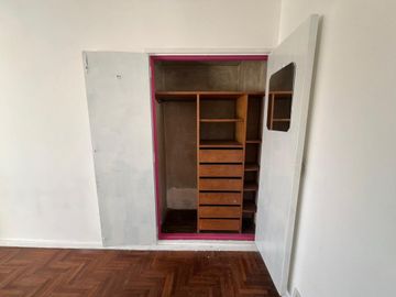 VENTA DEPARTAMENTO MONOAMBIENTE, MUY LUMINOSO!!
