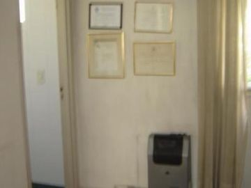 DEPARTAMENTO DE 4 AMBIENTES A REFECCIONAR EN EXCELENTE UBICACIÓN