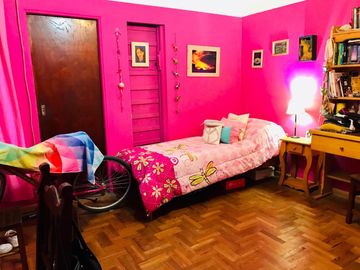 Amplia casa a la venta en Bella Vista