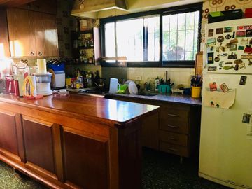 Amplia casa a la venta en Bella Vista