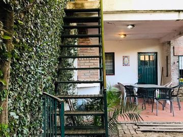 Amplia casa a la venta en Bella Vista