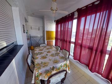 EXCELENTE DEPARTAMENTO EN EDIFICIO SOBRE COSTANERA
