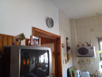 Casa en VENTA sobre calle asfaltada a pocas cuadras de la estación de Glew.
