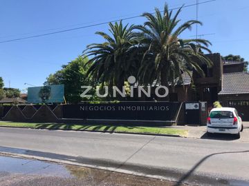 Importante casa quinta de cinco ambientes a la venta en San Miguel