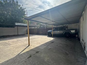 Alquiler en conjunto, 23 COCHERAS SEMICUBIERTAS