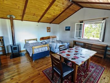 CASA Y CABAÑAS TURÍSTICAS FRENTE LAGO LLANQUIHUE, LOS BAJOS