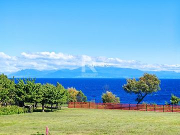 CASA Y CABAÑAS TURÍSTICAS FRENTE LAGO LLANQUIHUE, LOS BAJOS