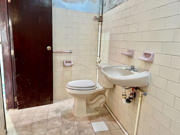 Casa estilo colonial en venta muy cerca de la Avenida Itzaes, Mérida, Yucatán
