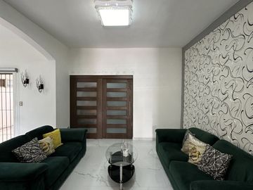 Villa California casa con lindos acabados