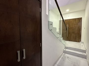 Villa California casa con lindos acabados