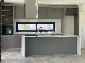 VENTA DE CASA EN Pilar
