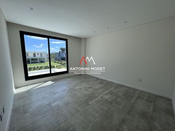 VENTA DE CASA EN Pilar