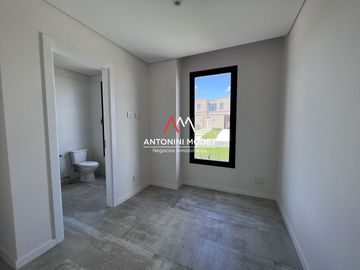 VENTA DE CASA EN Pilar