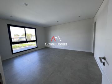 VENTA DE CASA EN Pilar